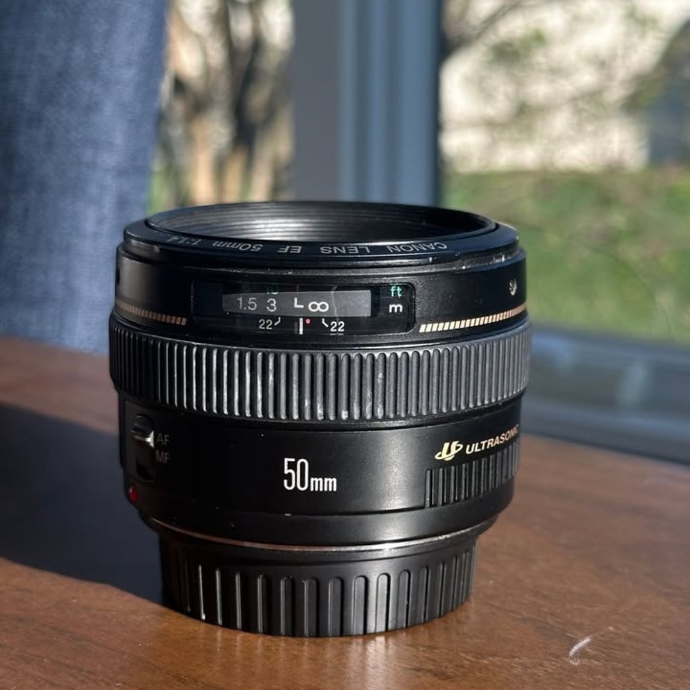 50mm 1.4 Canon EF Lens
